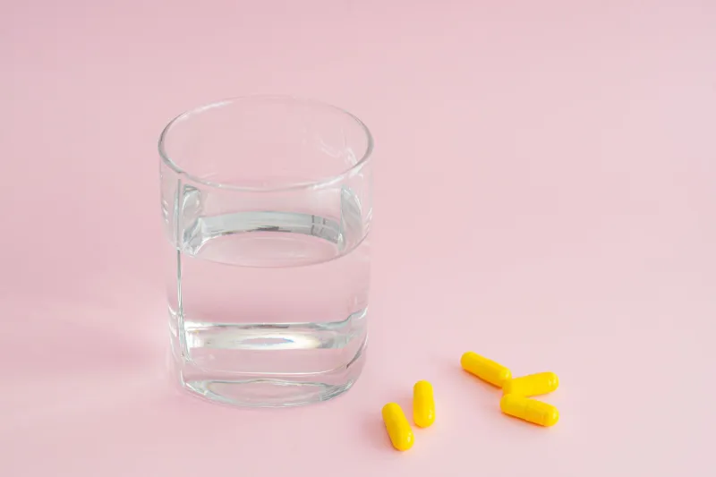 Koffie, energydrinks en uw medicijnen: Een combinatie die vaker misgaat dan u denkt